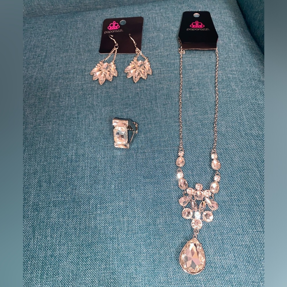 Paparazzi Costume jewelry set